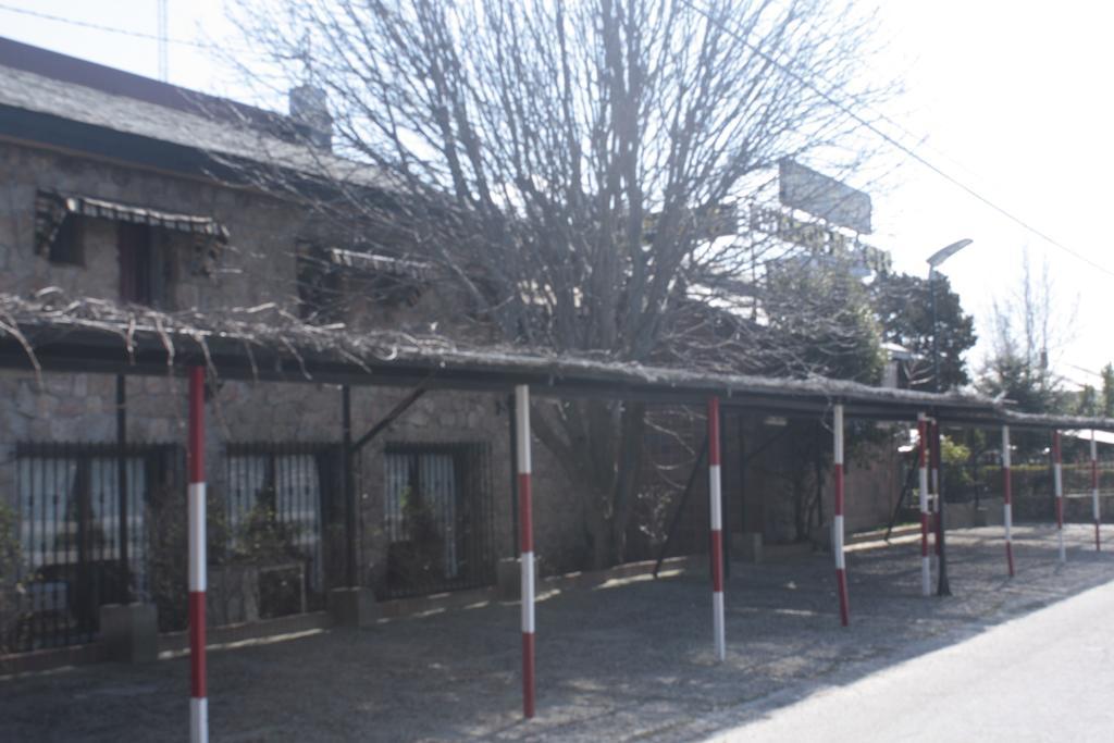 Gran Hostal Asador De Soto Soto del Real Bagian luar foto